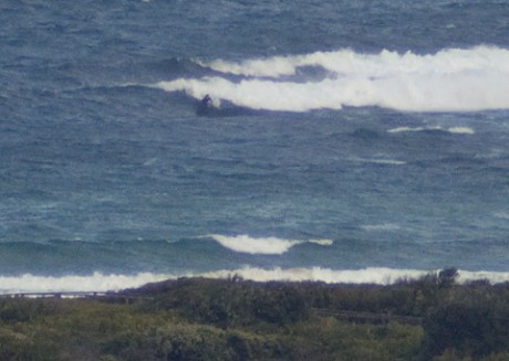 At around 10 after 4 there was one very keen person jagging a few junkers at Dee Why point.