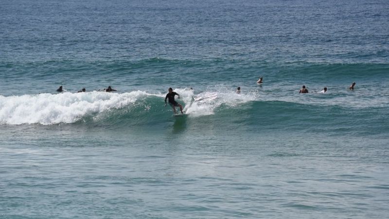 dy beach surfing video