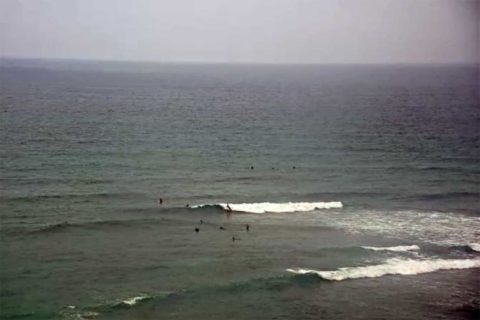 Famous mal break Swami's looking amazingly uncrowded on surfline cam this morning.