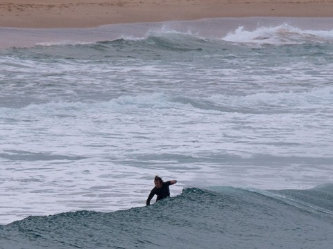 DY beach surfer